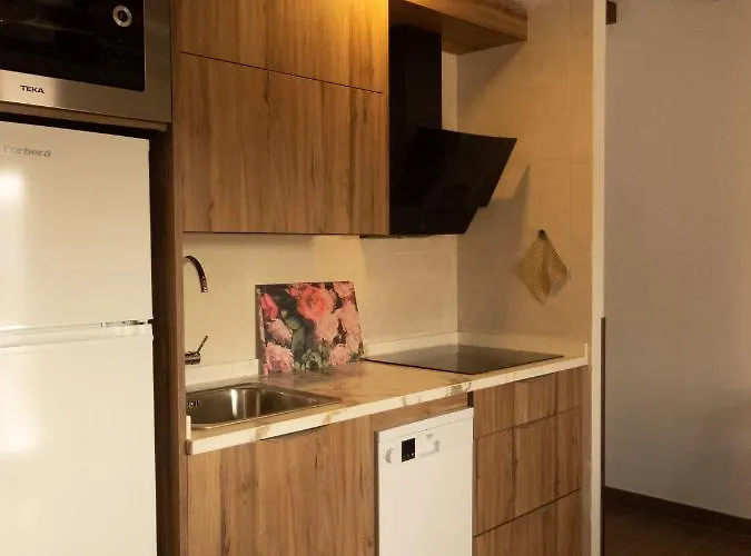 Aparthotel La Linea Del Mar Trasierra